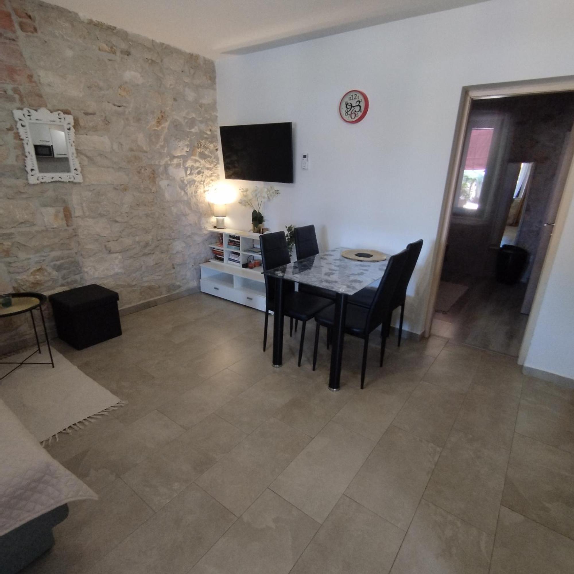 Apartmani Memic 100 M Do Plaze, Apartments Memic Only 100M From Beach Poreč Kültér fotó
